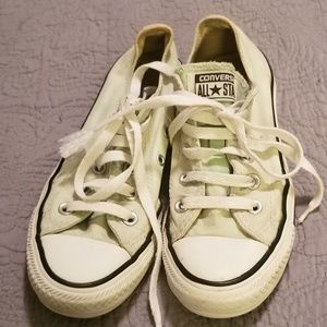 Converse Chucks